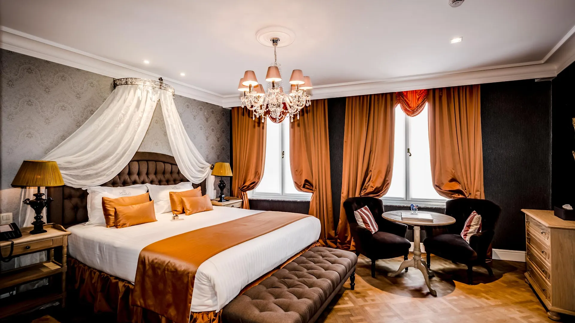 Luxury Boutique Hotel De Castillion Брюгге 4*,