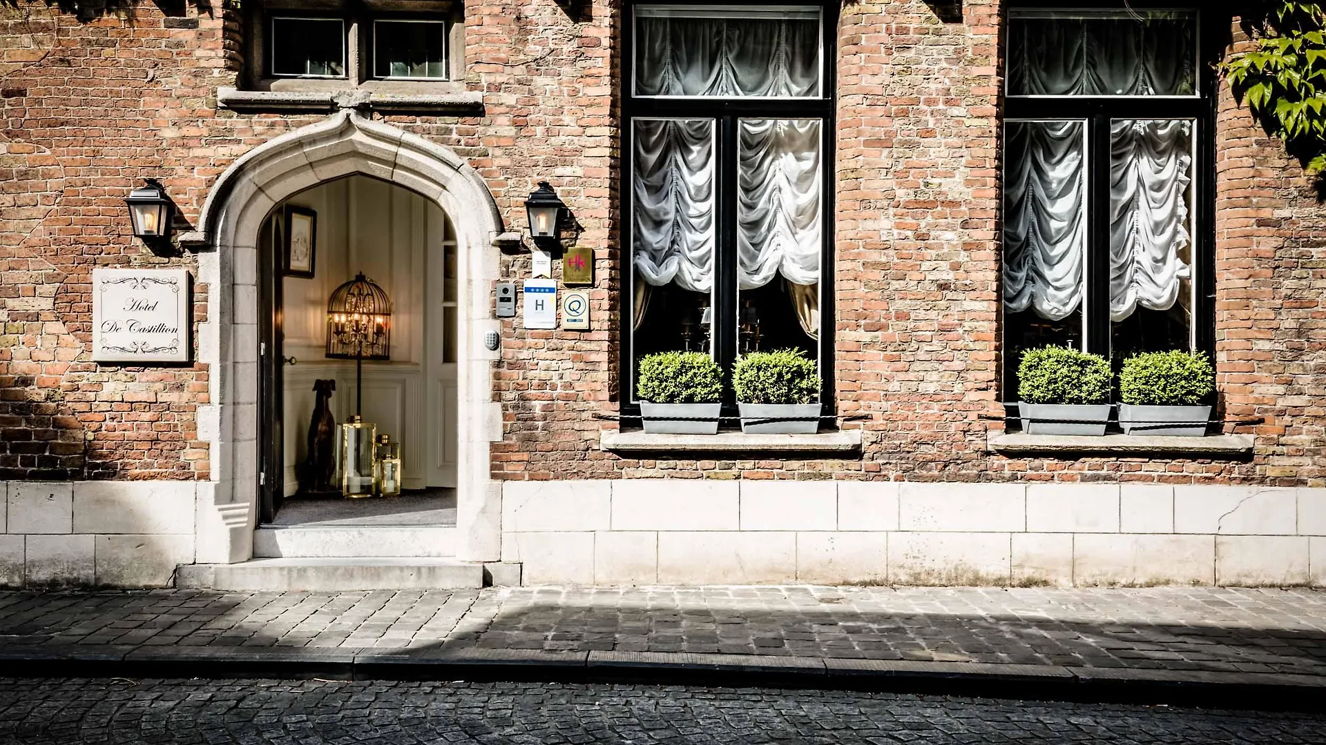 Luxury Boutique Hotel De Castillion Брюгге