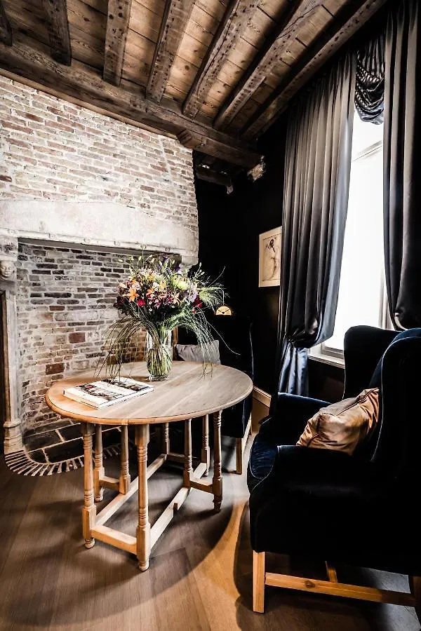 Boutique Hotel De Castillion - Small Elegant Family Hotel Bruges 4*,  Bélgica