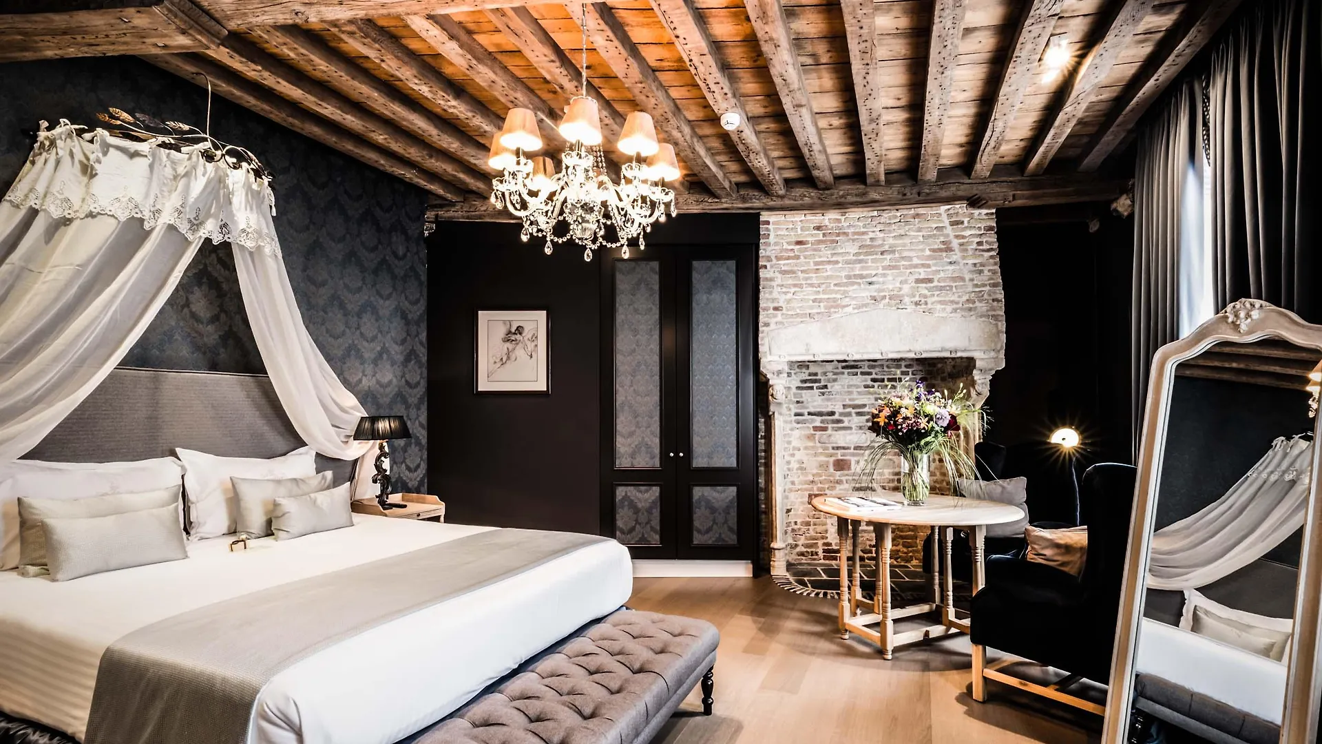 Boutique Hotel De Castillion - Small Elegant Family Hotel Bruges 4*,  Bélgica